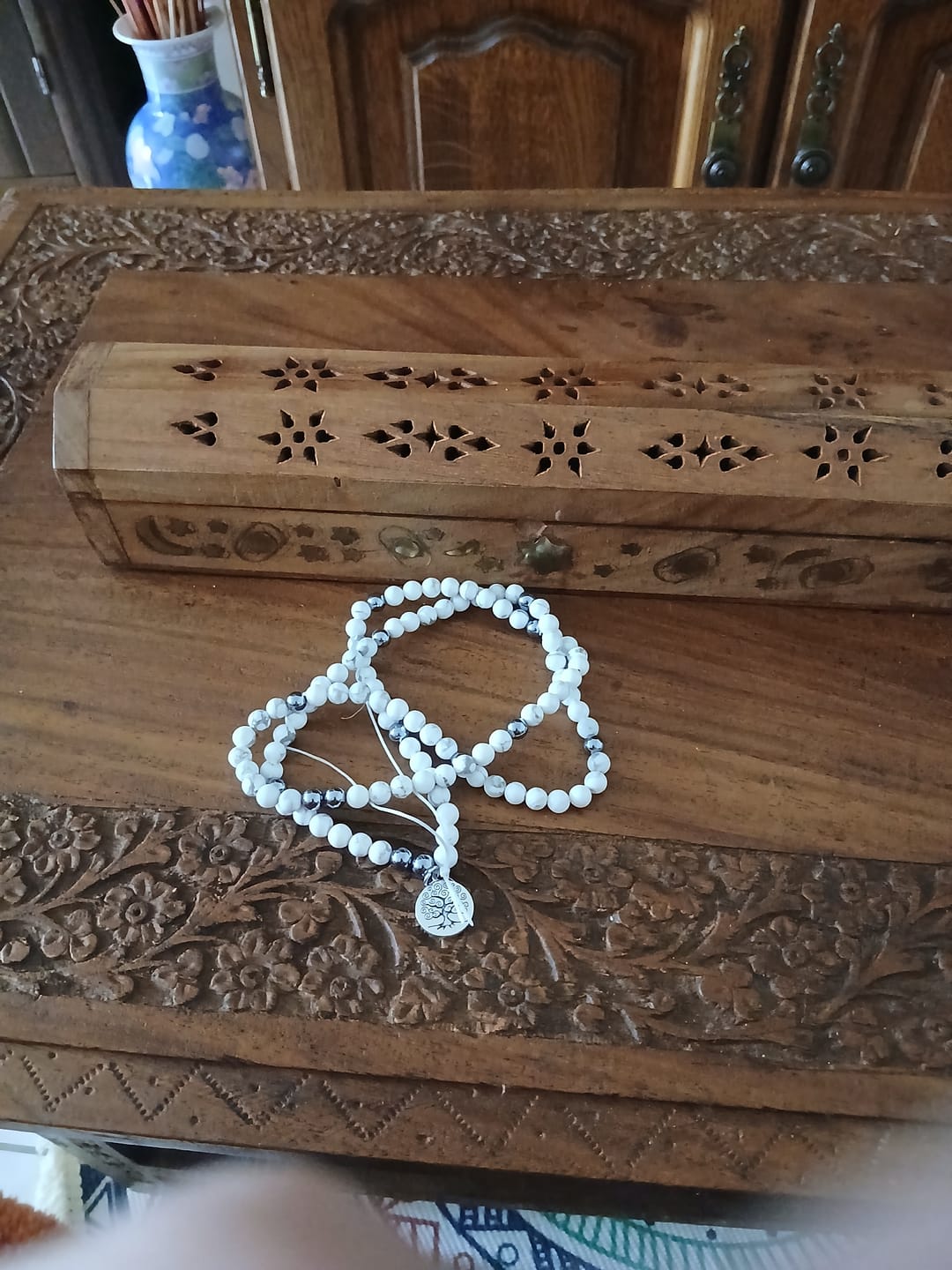 Customer photo review of Bracelet Mala "Bien-être Féminin" en Howlite