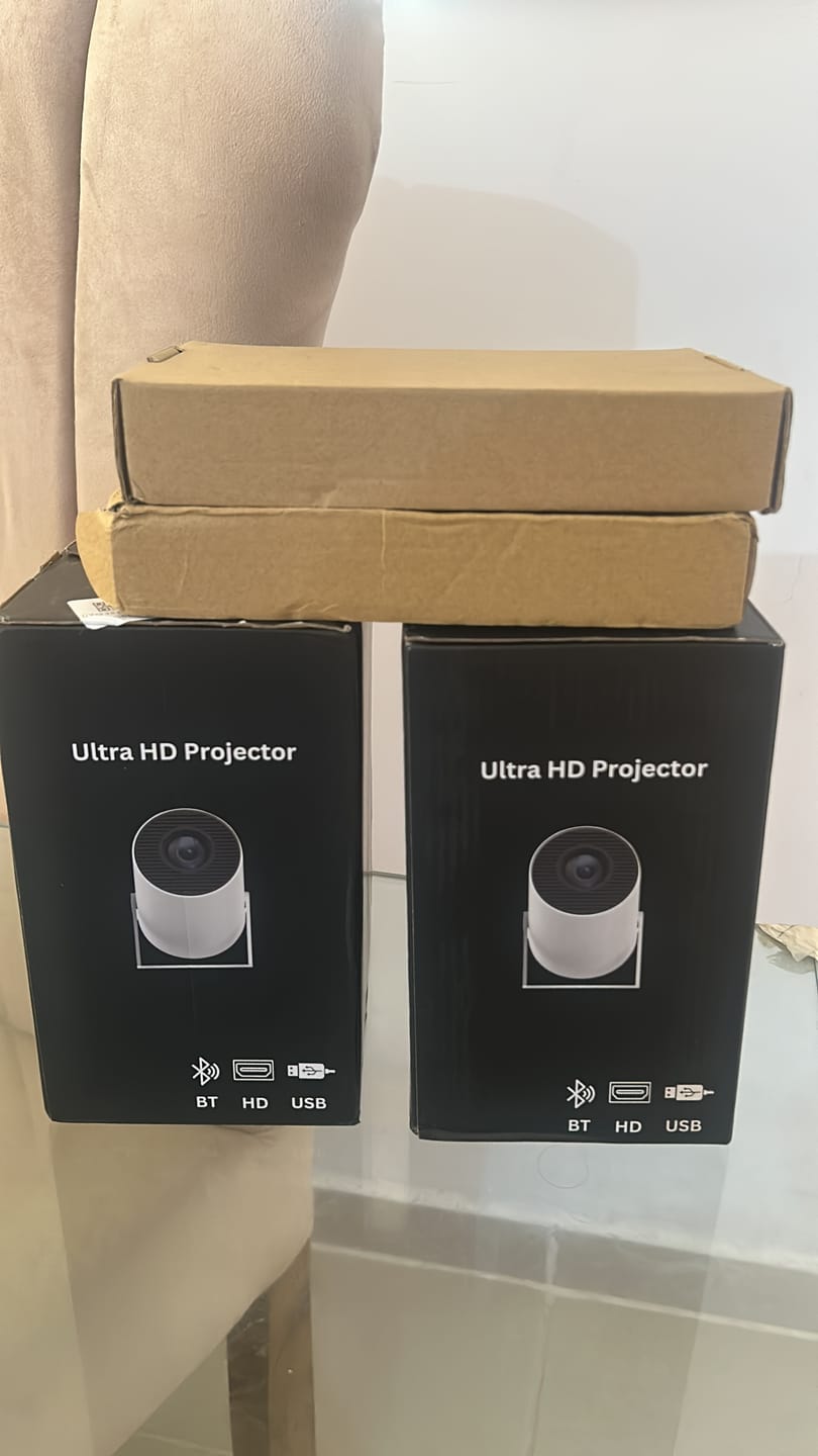 Customer photo review of MovieHub™ Ultra HD Gaming Bundle