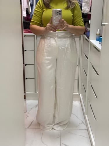 Sandra R. review of Calça Pantalona Graviola Off White + Forro image 1 out of 2