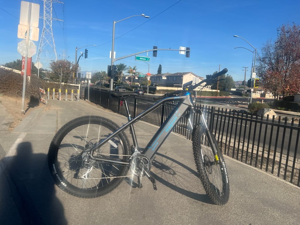 Customer photo review of Summit 27.5"