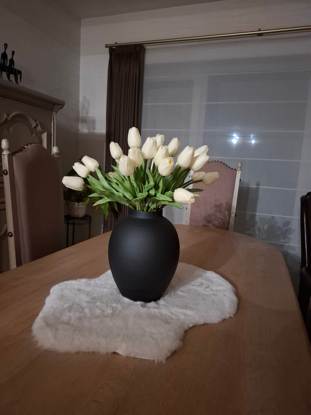 Customer photo review of Aura Vaas - Mat zwart