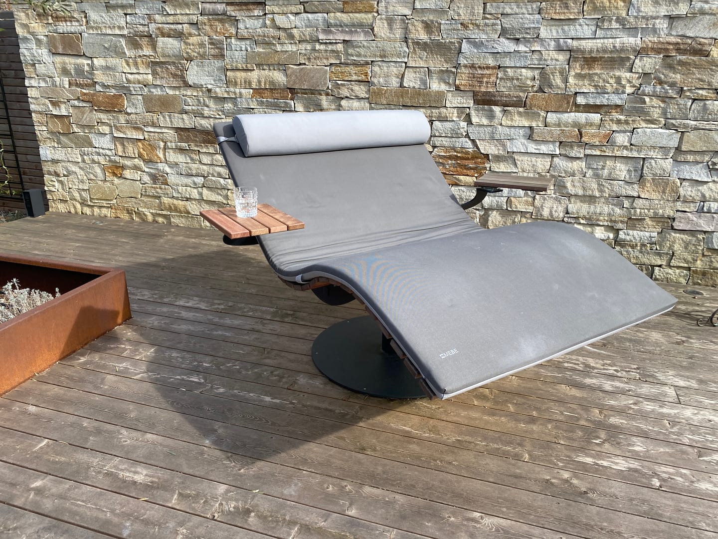 Customer photo review of Tisch für MEBE Wave Lounge- drehbar