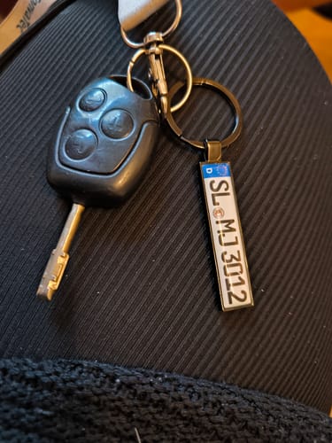Customer photo review of Kennzeichen Schlüsselanhänger Mini Nummernschild Metall