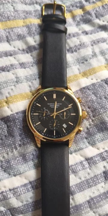 Customer photo review of Leather Strap Multifunctional Watch Chronograph Calendar Water Resistant 3 Bar — Black | KIMLUD