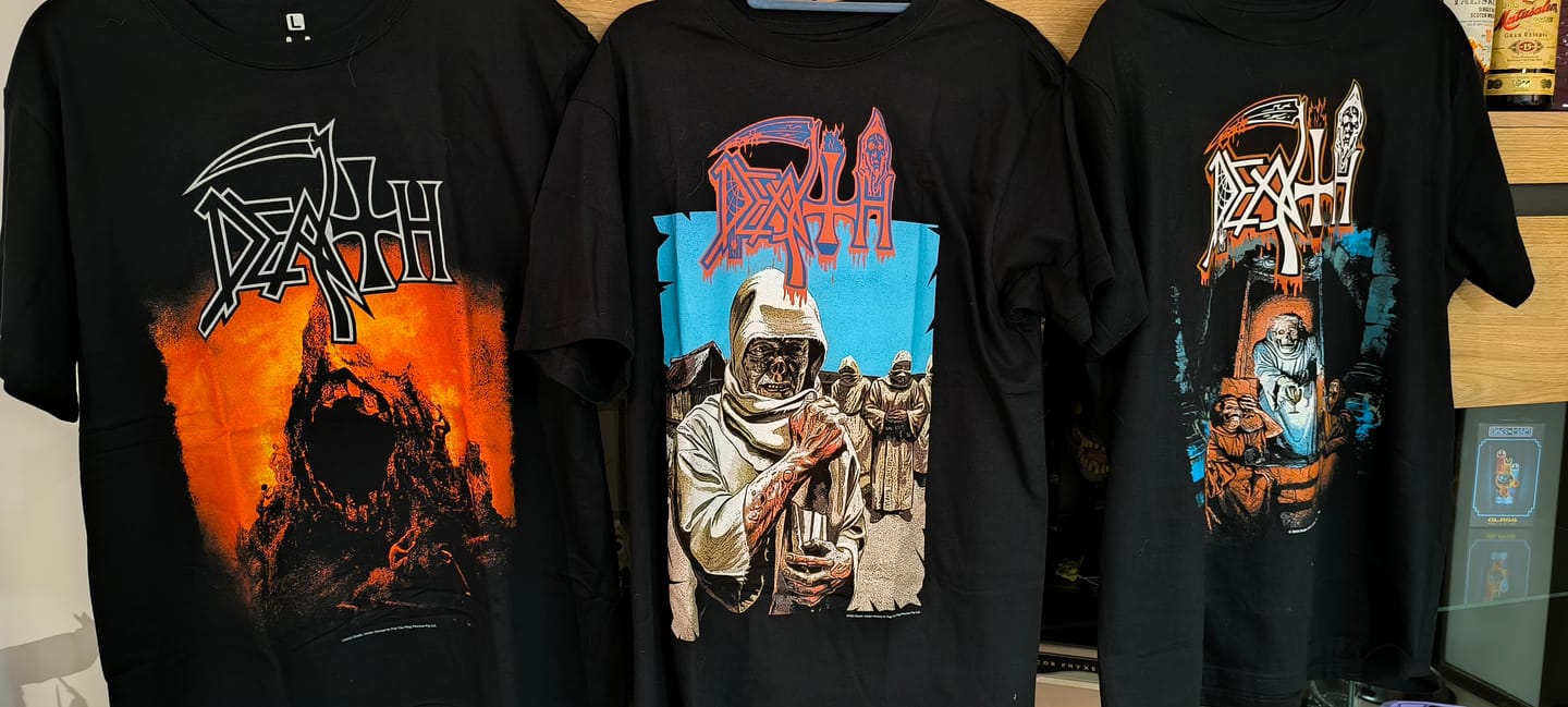 Customer photo review of Death - Scream Bloody Gore - Shortsleeve Shirt