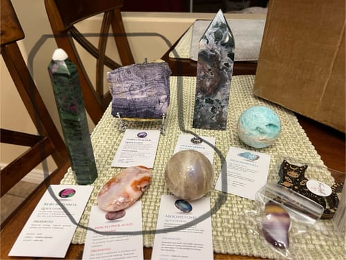 Customer photo review of Mystery Crystal Capsules (no tumbles)