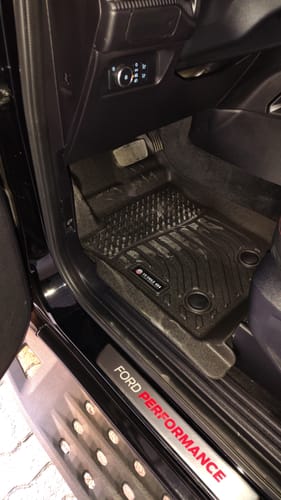 Customer photo review of Pisos Calce Perfecto FORD RANGER RAPTOR 2da GENERACION