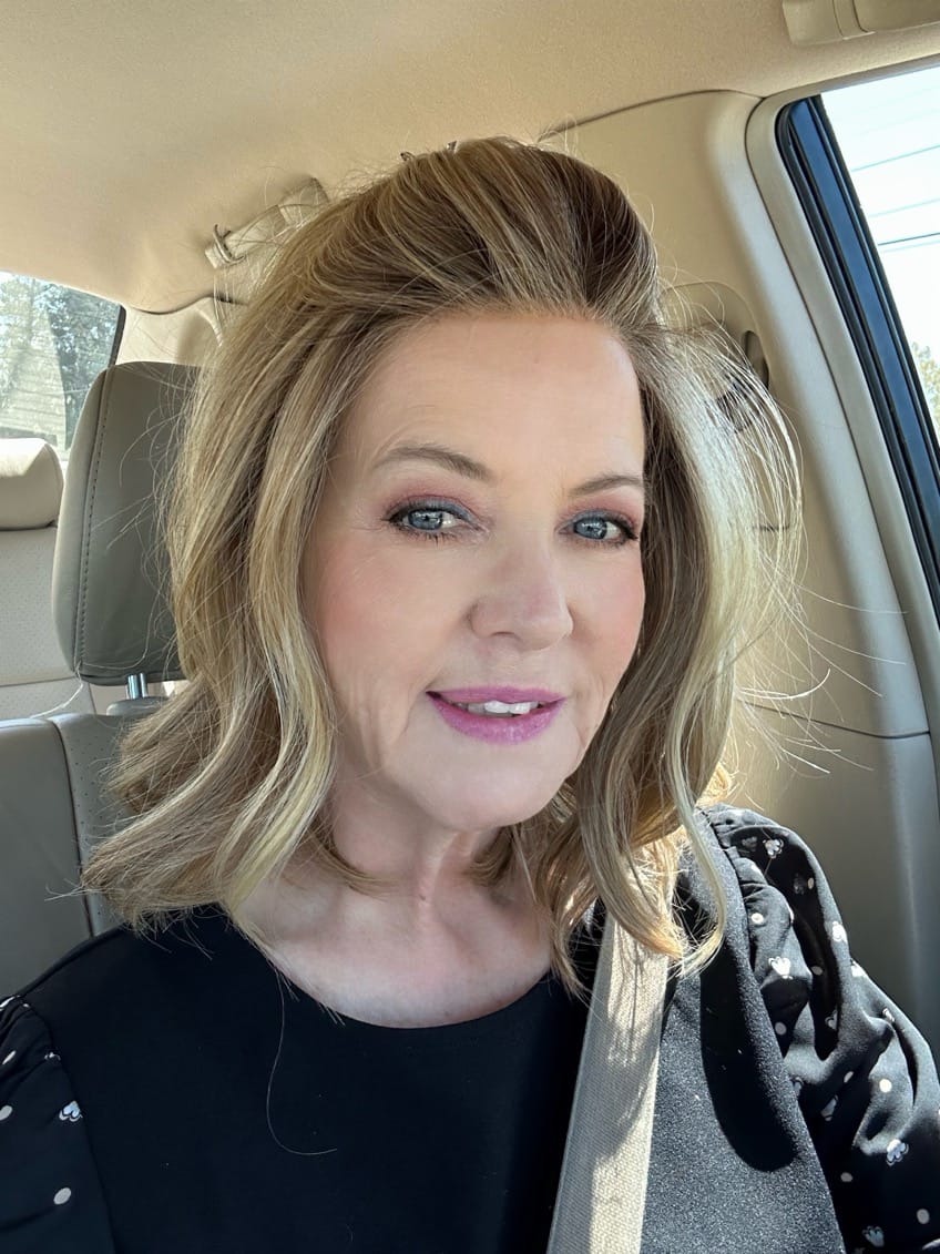 Customer photo review of MEDIA ALERT - Wheat Honey Blonde*