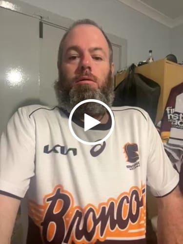 Customer video review of 2025 Brisbane Broncos Run Out Tee