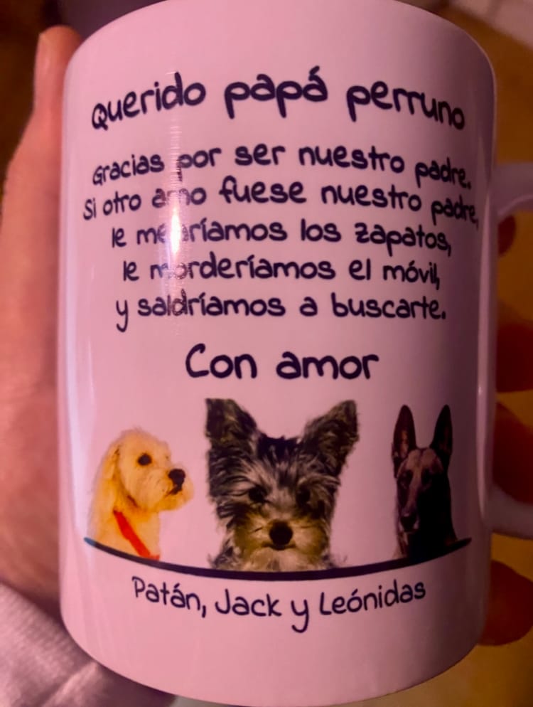 Customer photo review of Querido papá perruno - Taza personalizada