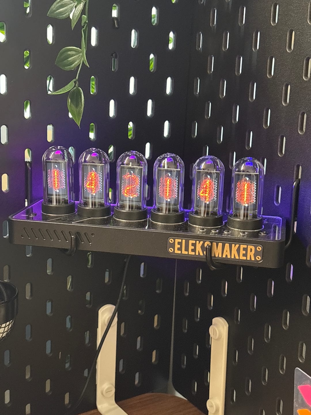 Customer photo review of EleksTube IPS Pro Limited Edition 6-Bit Digital Clock