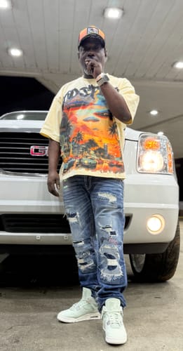 Customer photo review of Godspeed Miami UFO Tee Cream *Miami Exclusive*