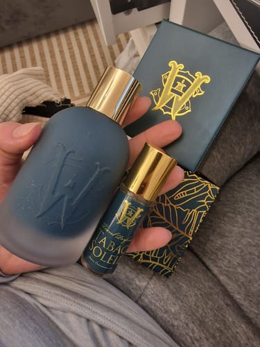 Customer photo review of Tabac Soleil