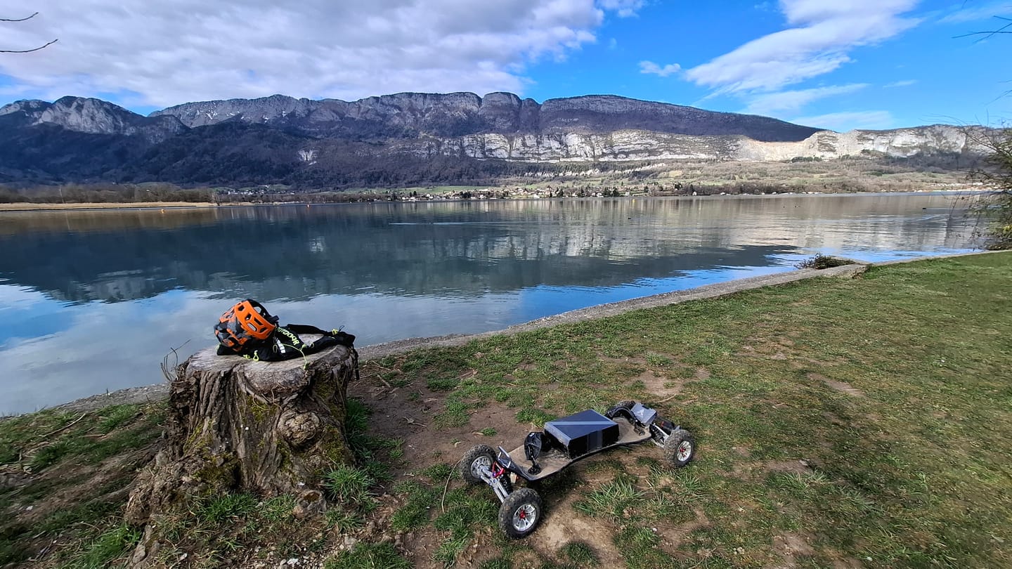 Customer photo review of Acedeck® Nyx Z3 Off-road Electric Skateboard-Exclusive Member Sale