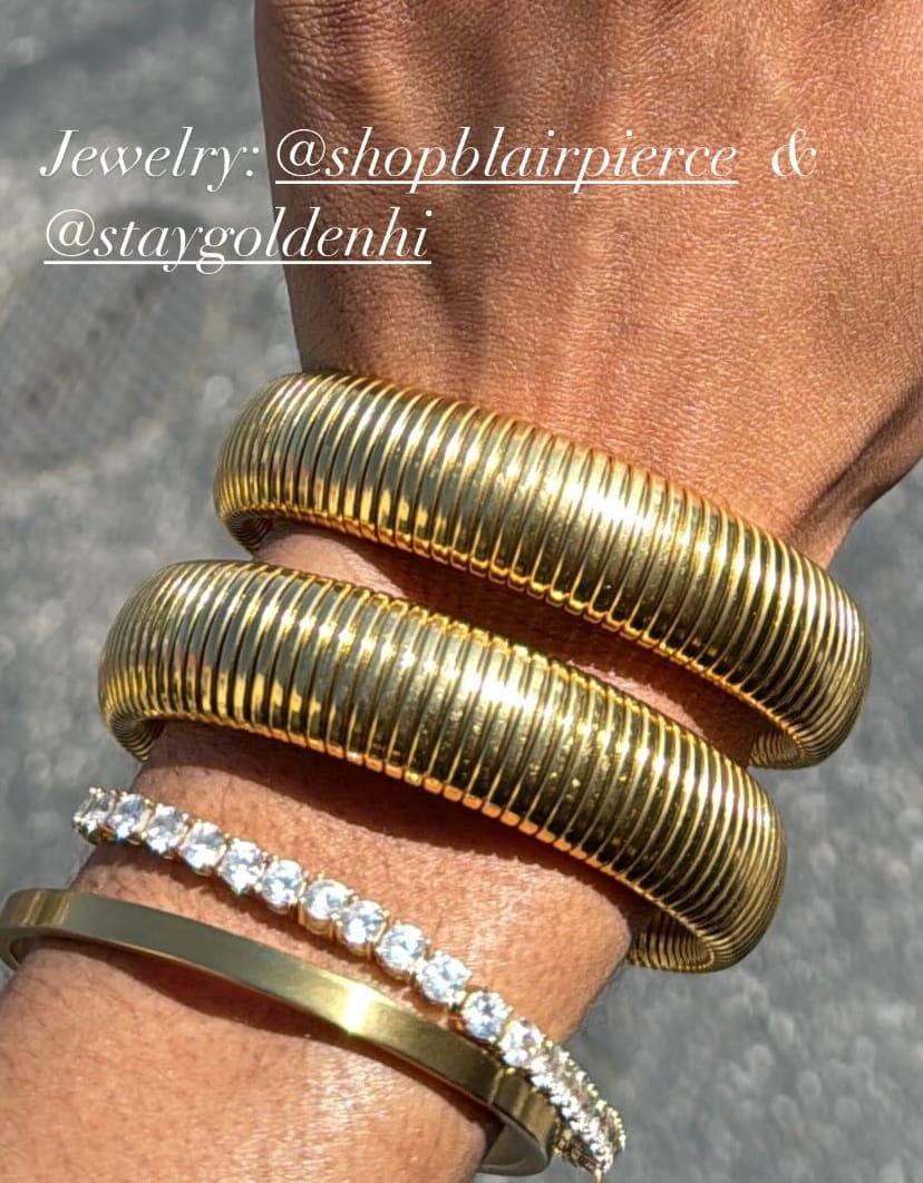 Customer photo review of Classic Flat Bangle