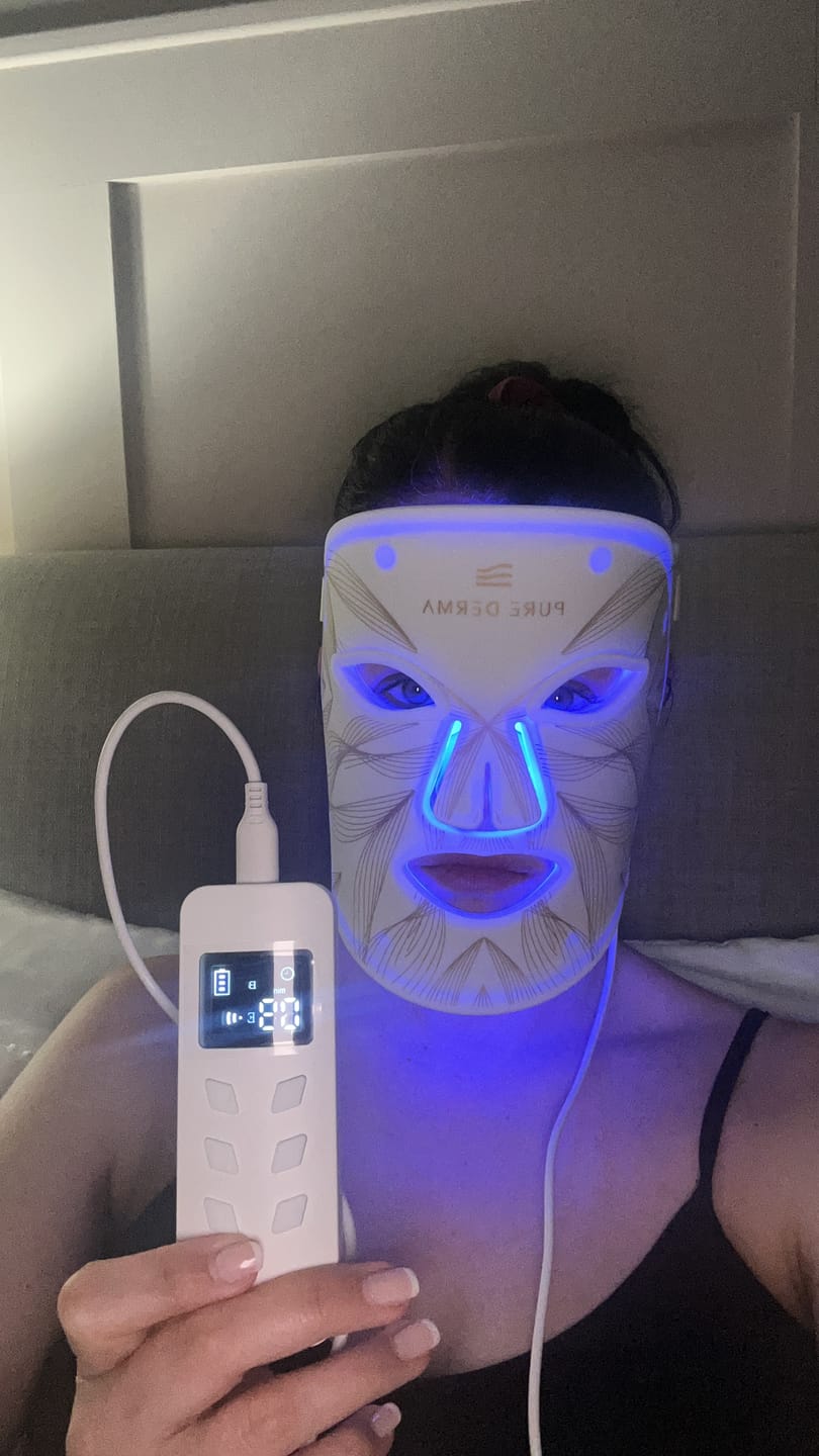 Customer photo review of LED Light Therapy Face Mask