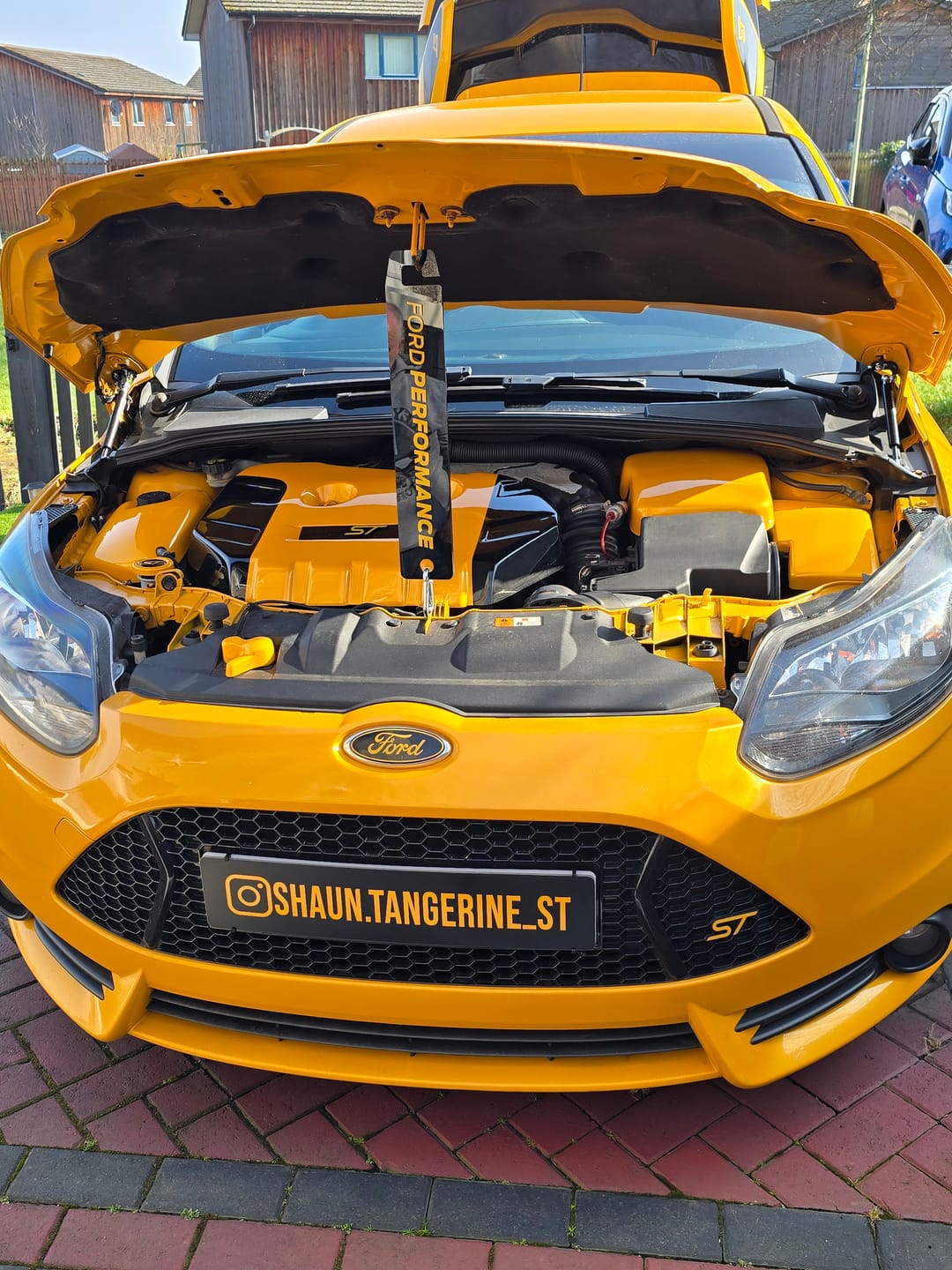 Customer photo review of Proform Small Engine Bay Dress Up Bundle - Mk3/3.5 Focus ST Petrol (Painted Finishes)