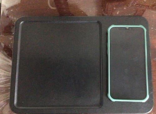 Customer photo review of AuraHub Wireless iPhone Charger & Organizer