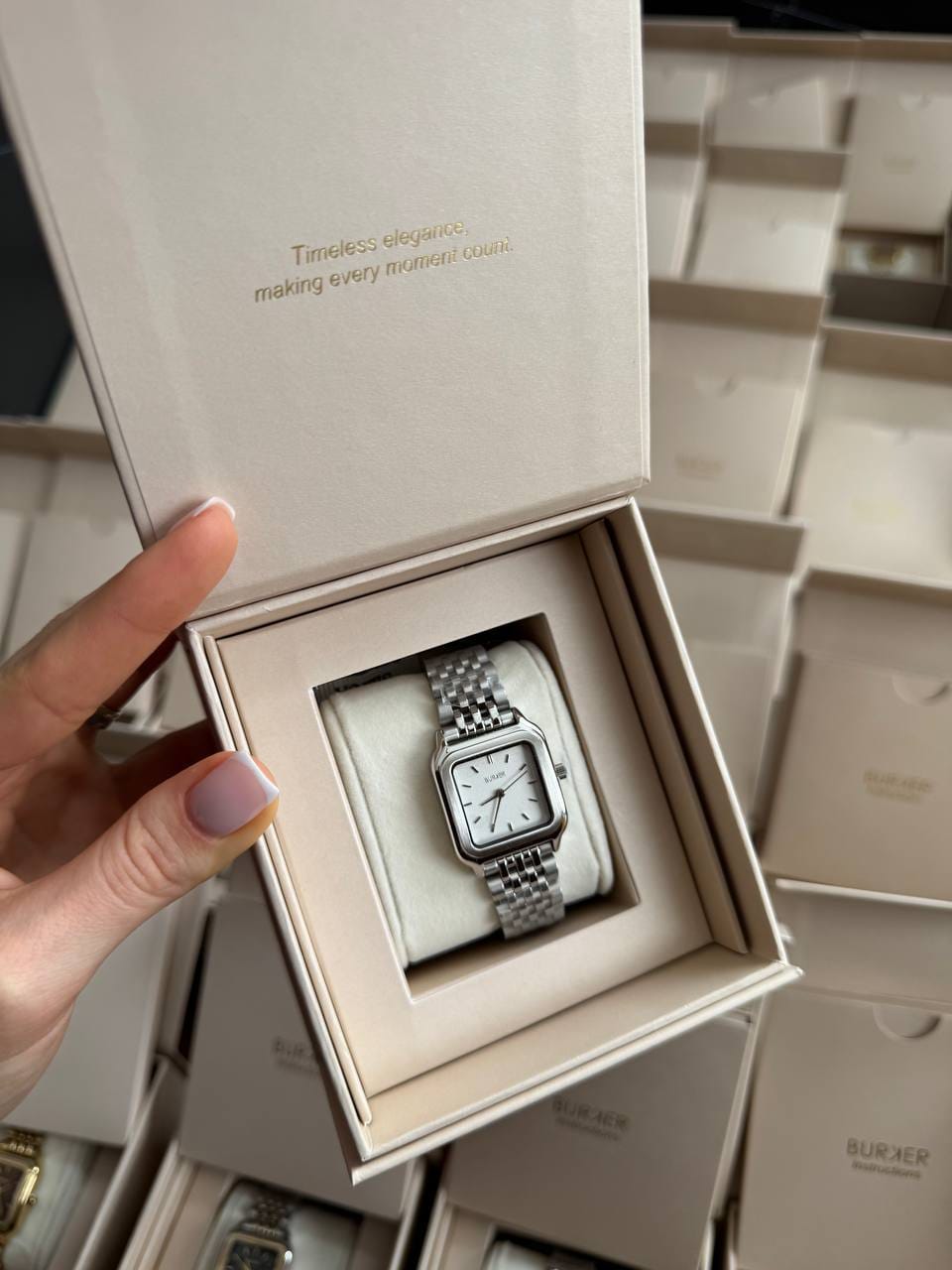 Customer photo review of Macy Silver White
