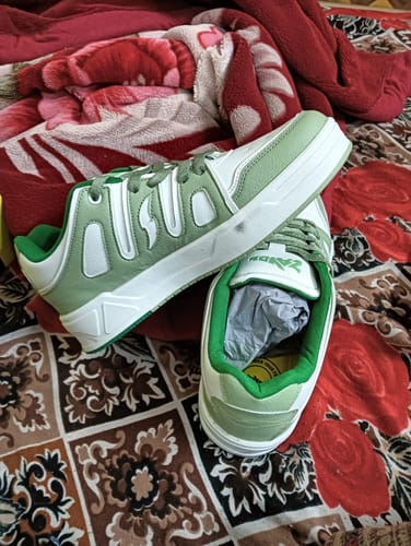 Customer photo review of SYRAX Mint Green Men's casual sneaker