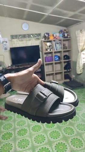 Customer photo review of Nevyl Sandal - Olive Green (Eva Combat)