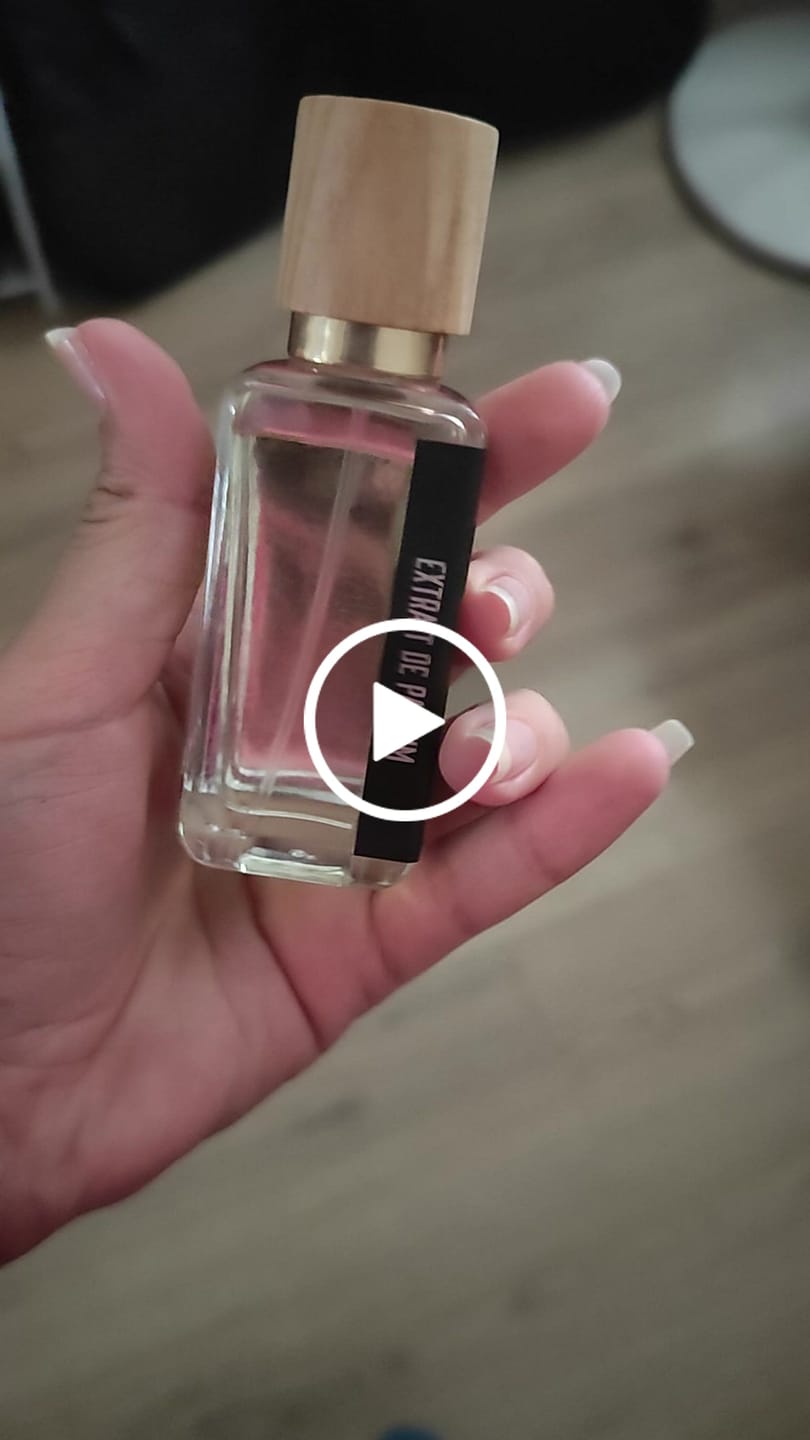 Customer video review of Melody