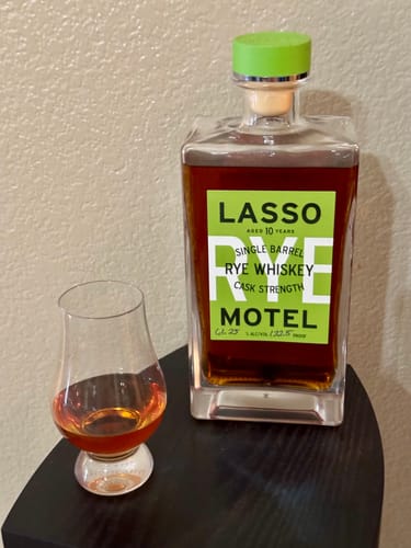 Customer photo review of Lasso Motel Single Barrel Rye Whiskey Cask Strength Aged 10 Years