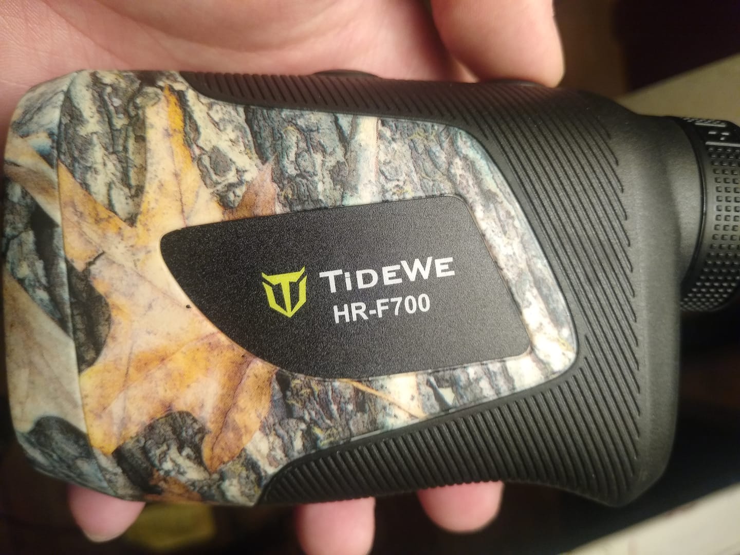 Customer photo review of TideWe Camo Deer Hunting Rangefinder 700/1000Y Laser Range Finder