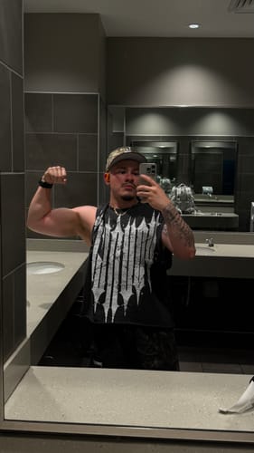 Customer photo review of 3021 - Revenge Crop Cut-Offs