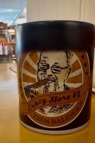 Customer photo review of TassenExpress - Farbwechsel-Tasse Zaubertasse mit Logo Schimmert Leicht Durch