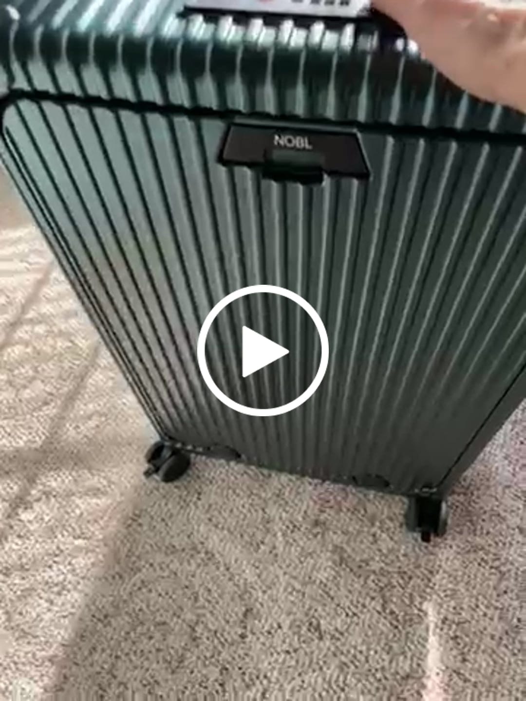 Customer video review of Check-In Medium: All-In-One 24"