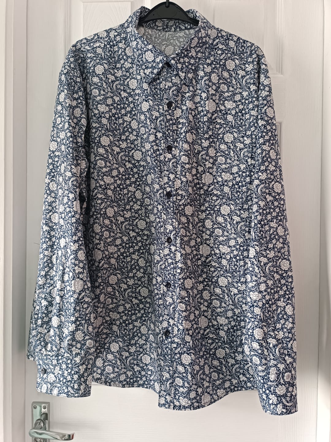 Customer photo review of Elegant Floral Rose & Hubble Cotton Poplin Fabric