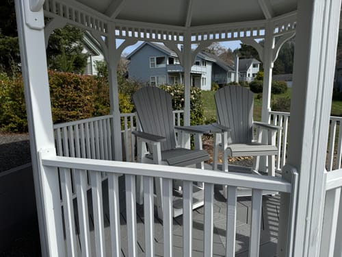 Customer photo review of DURAWEATHER POLY® Lakeside Counter Height Tete-a-tete
