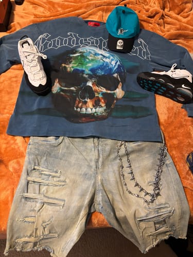 Customer photo review of Godspeed Sklobe L/S Tee Washed Blue