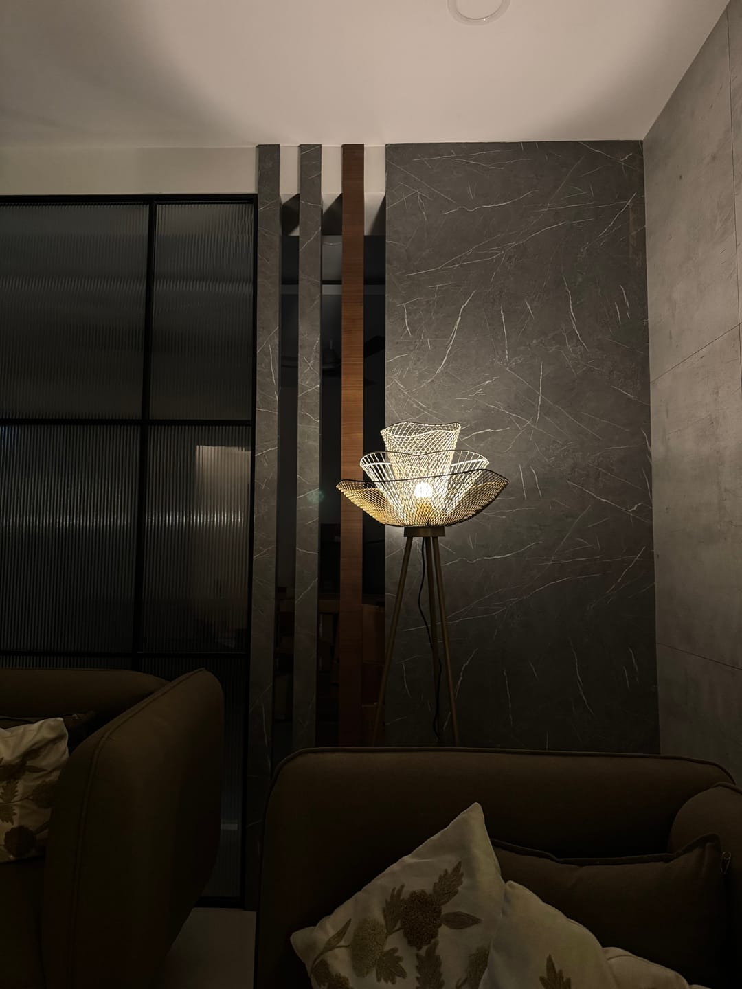 Customer photo review of Mallawi Floor Lamp