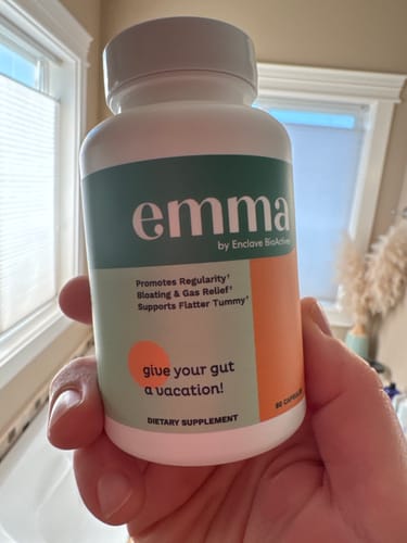 Customer photo review of Emma