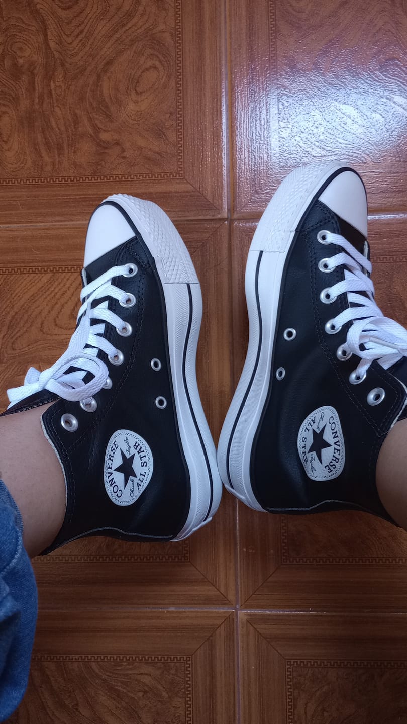 Customer photo review of Zapatillas Converse Chuck Taylor Hi Platform Leather Cuero Negro Blanco