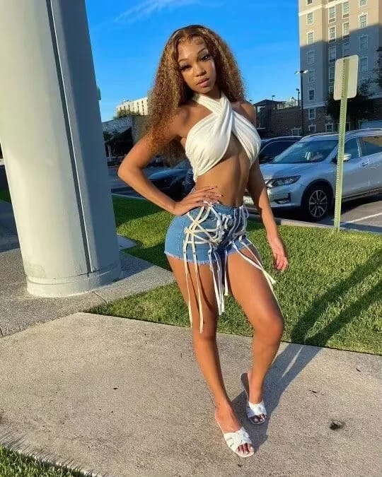 Customer photo review of Human Hair Wig Ombre Curly Loose Deep Wave Lace Front — Honey Blonde | KIMLUD