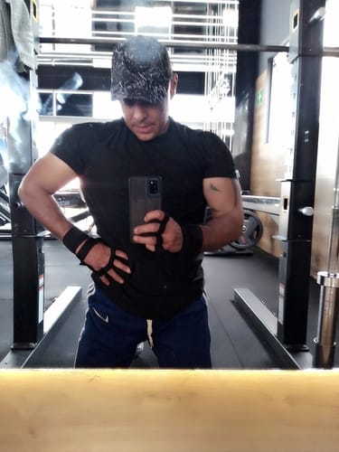 Customer photo review of Training Sport Tee - Black