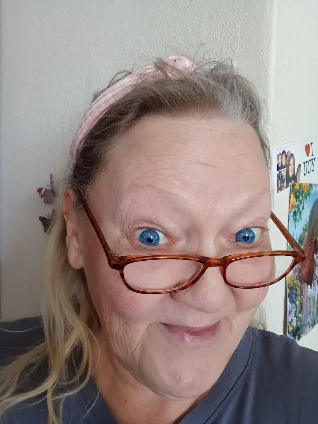 Customer photo review of New York Blue Prescription Coloured Contact Lenses