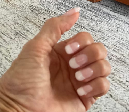 Customer photo review of D20 Erica Pink Sheer Dip Powder