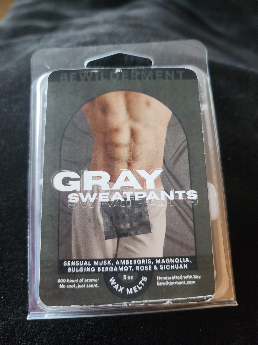 Customer photo review of Gray Sweatpants Wax Melts