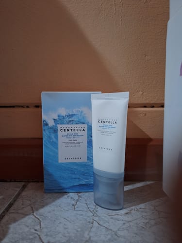 Customer photo review of Hyalu-Cica Water-Fit Sun Serum SPF50+ PA++++