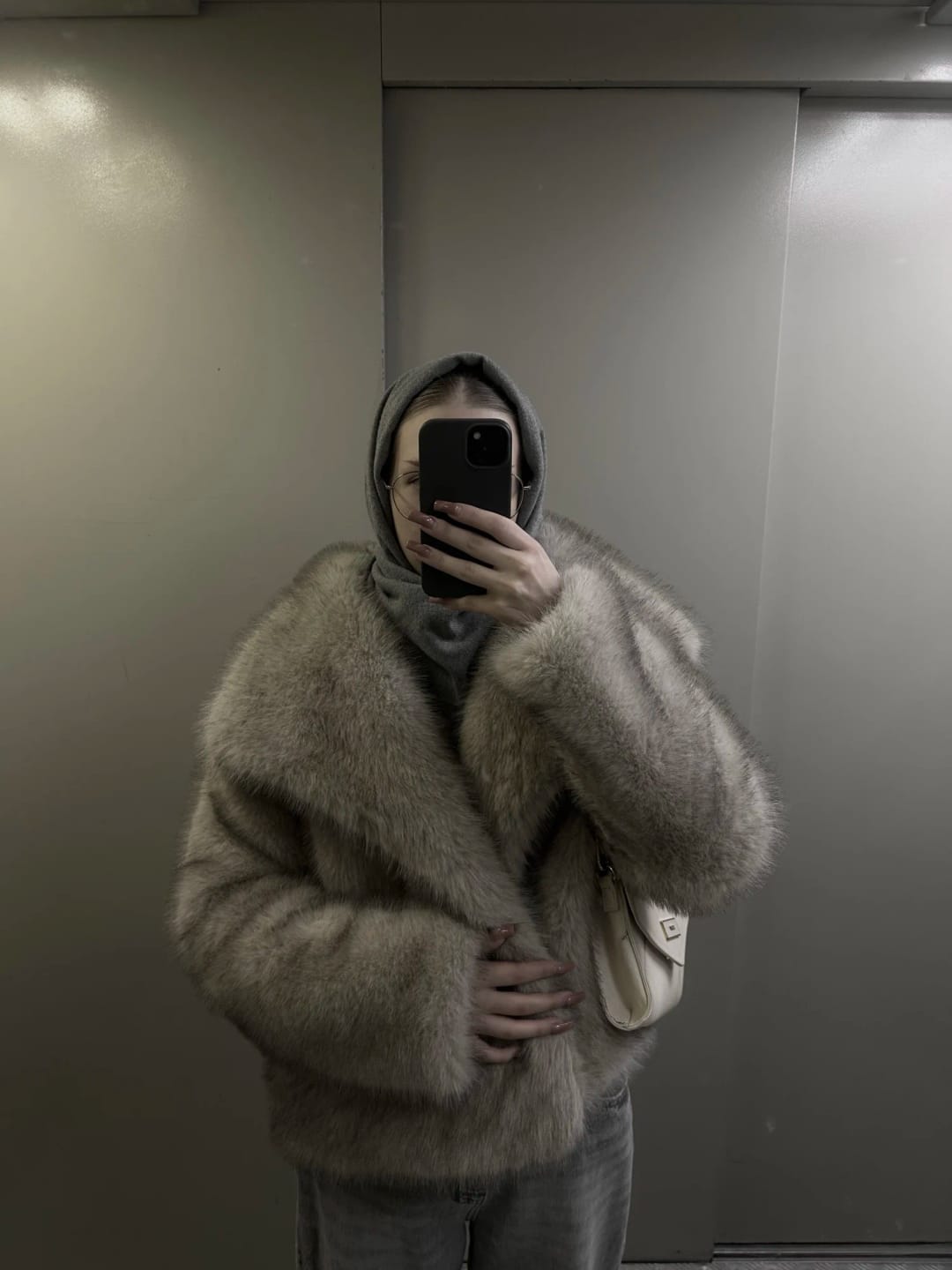 Customer photo review of Gradient Faux Fox Fur Coat With Big Fur Collar — Black | KIMLUD
