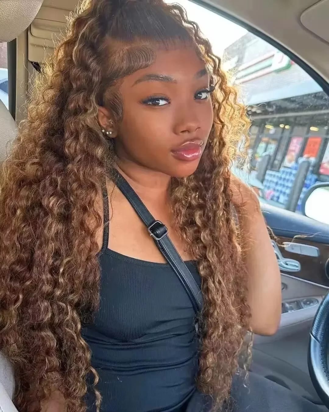 Customer photo review of Human Hair Wig Ombre Curly Loose Deep Wave Lace Front — Honey Blonde | KIMLUD