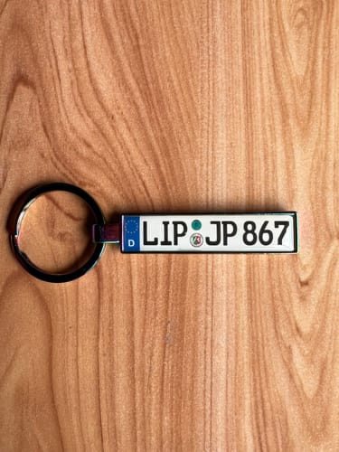 Customer photo review of Kennzeichen Schlüsselanhänger Mini Nummernschild Metall