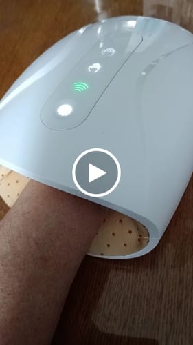 Customer video review of HandCare+ Regeneráló Kézmasszírozó