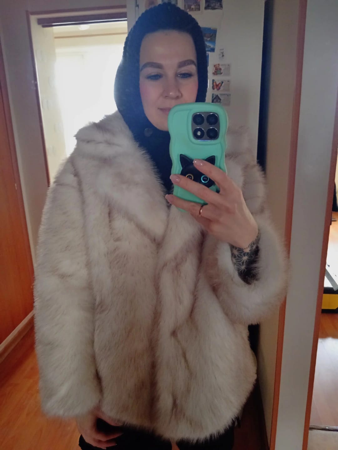 Customer photo review of Faux Fur Long Plush Coat Streetwear High Quality Fluffy Dyed Fox Fur — Black | KIMLUD