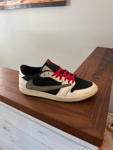 Customer photo review of Travis Scott x AJ1 Low OG 'Olive'