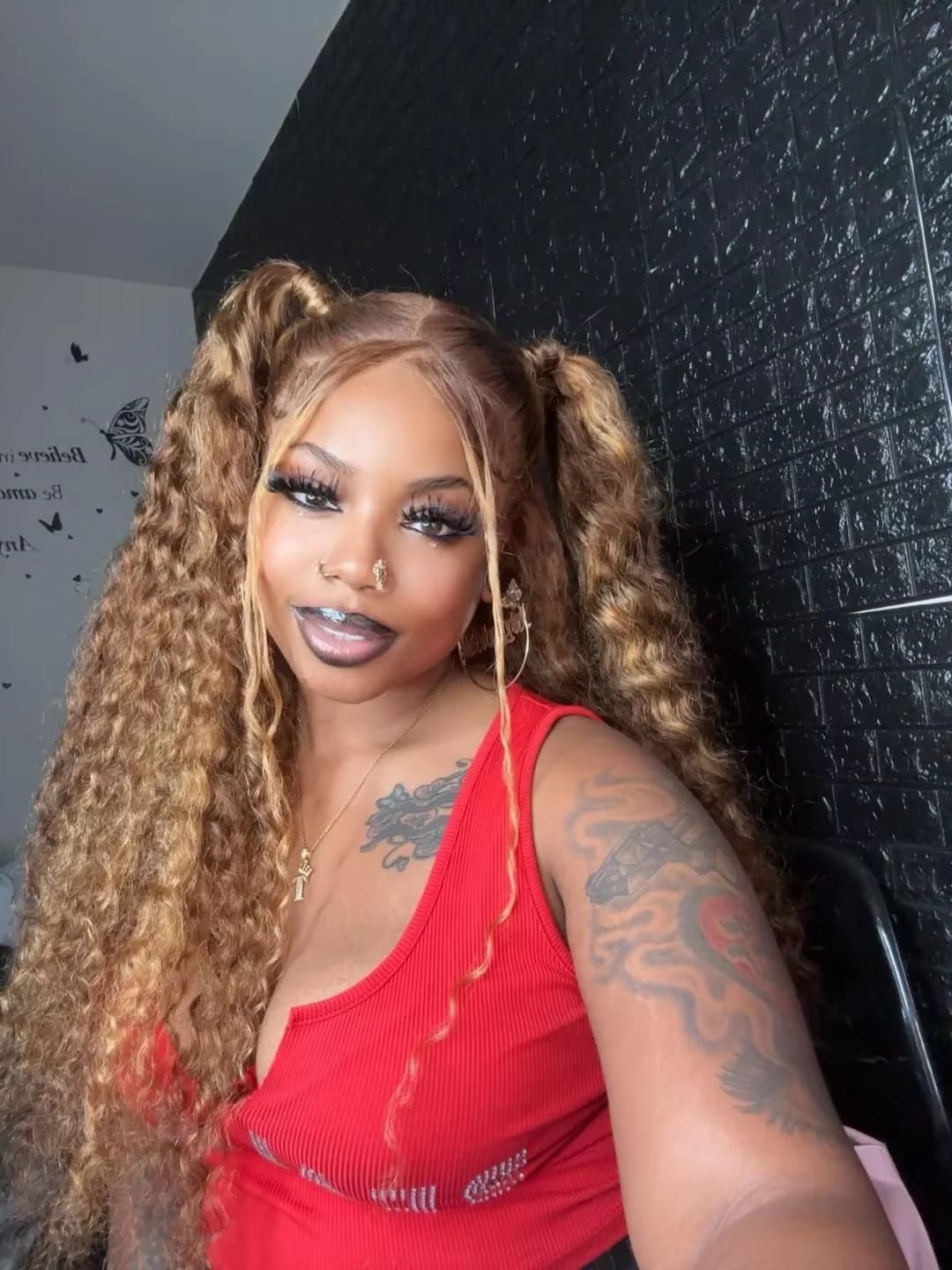 Customer photo review of Human Hair Wig Ombre Curly Loose Deep Wave Lace Front — Honey Blonde | KIMLUD